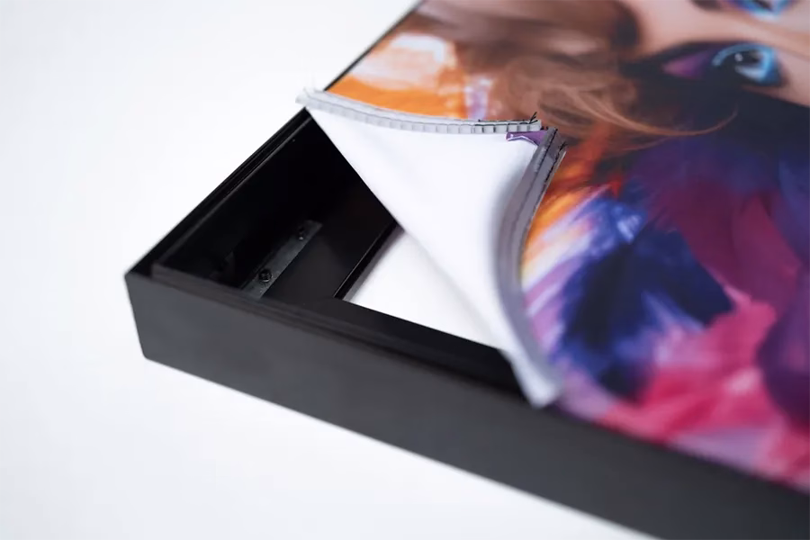 seg fabric frame with oprn corner